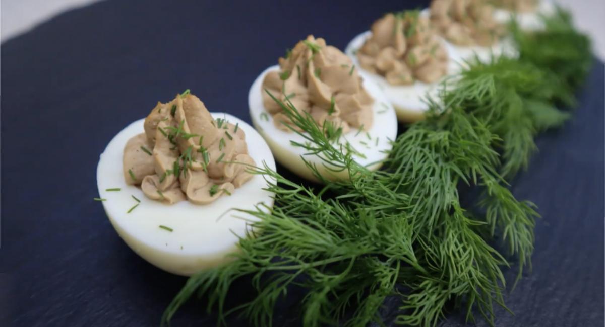 Plnené vajcia s tuniakom recept