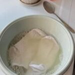 Ako vyprať silne znečistené biele ponožky: dávno zabudnutá, ale veľmi
